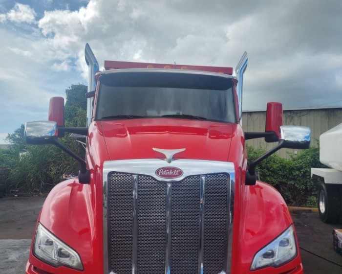 2022 PETERBILT 579 DUMP TRUCK