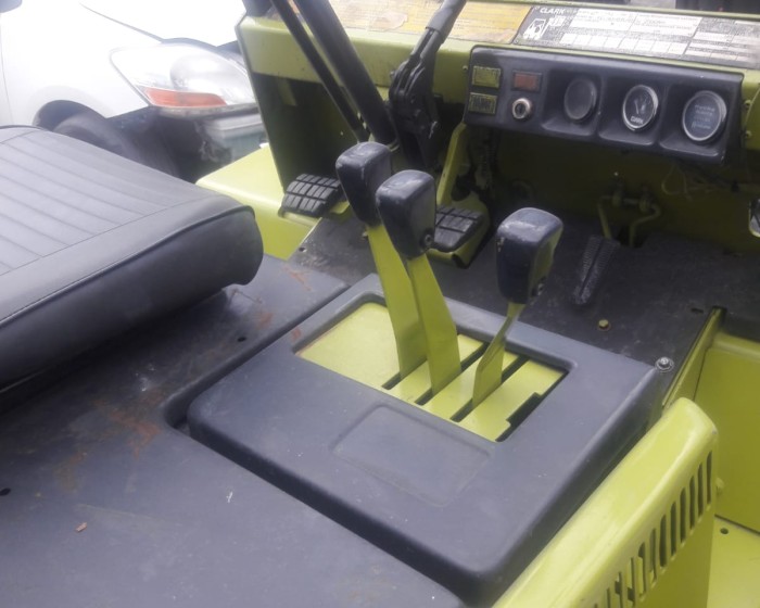1994 CLARK FORKLIFT 