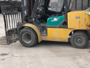 2001 KOMATSU FORKLIFT