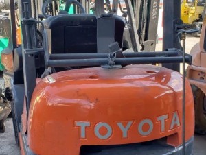 1999 TOYOTA FORKLIFT