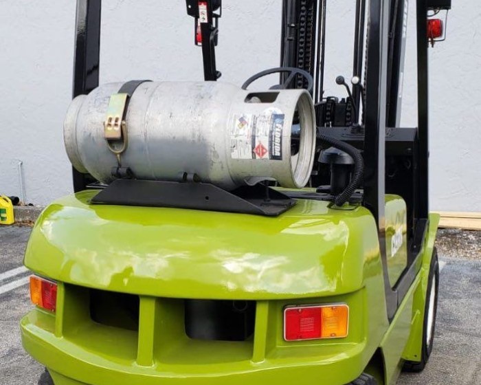 2004 CLARK C25CL FORKLIFT