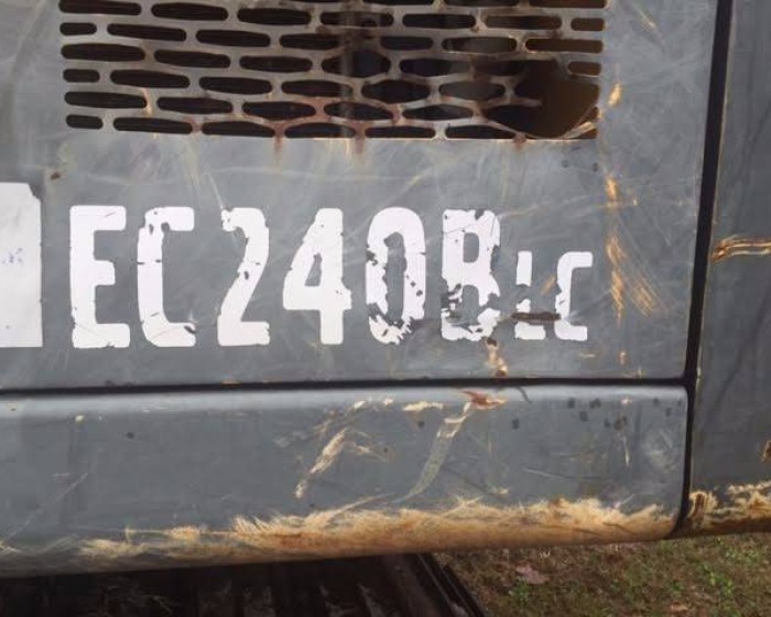 2005 VOLVO EC240B LC EXCAVATOR