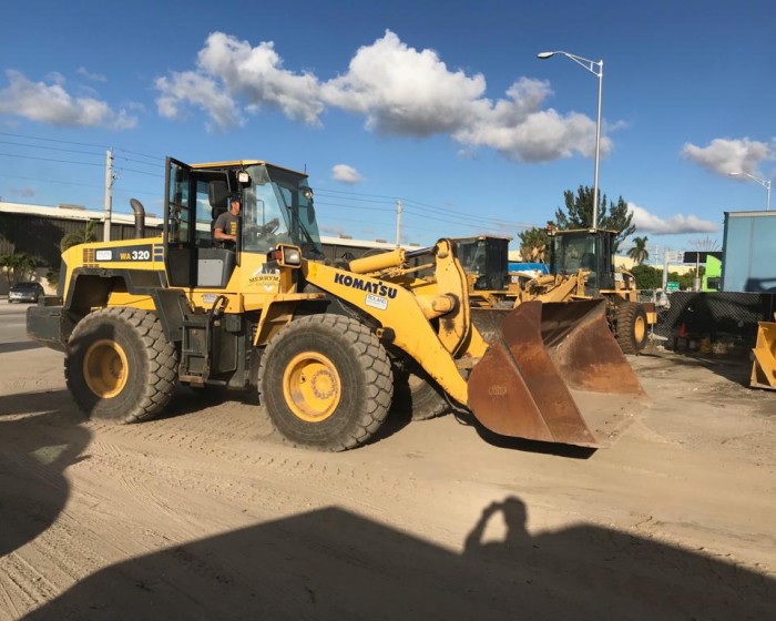2009 KOMATSU WA320-6HL WHEEL LOADER