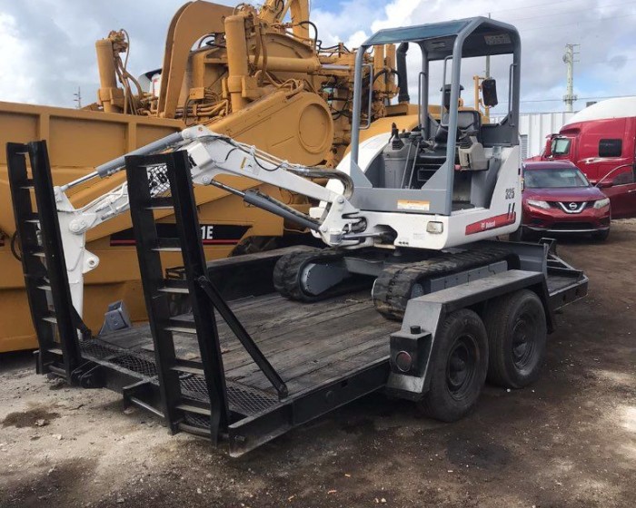 2011 BOBCAT 325 EXCAVATOR