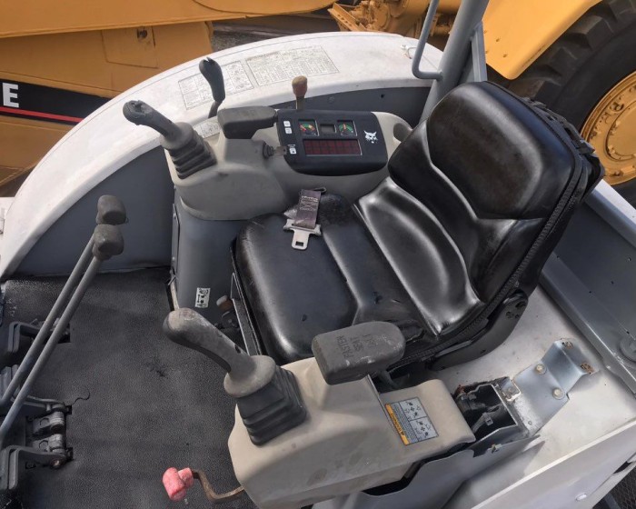 2011 BOBCAT 325 EXCAVATOR