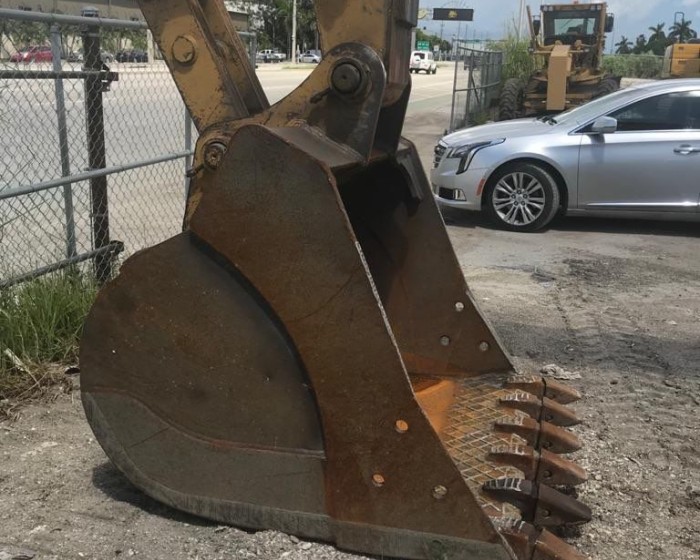 2005 CATERPILLAR 325CL EXCAVATOR