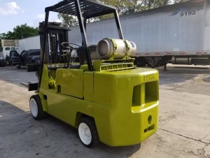 1980 CLARK 13500 LBS FORKLIFT