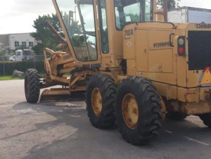 2000 CHAMPION 710 A SERIE III MOTOR GRADER