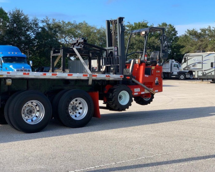 2014 MOFFETT PIGGY BACK