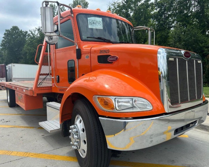2018 PETERBILT 336 ROLLBACK TOW TRUCK