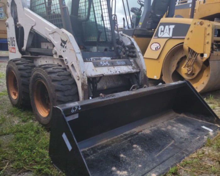 2009 BOBCAT S185 SKID STEER