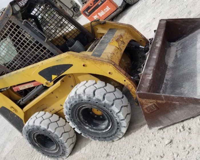 2002 CATERPILLAR 236 SKID STEER