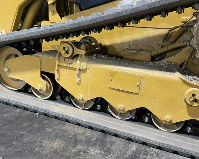 2015 CATERPILLAR 279C SKID STEER