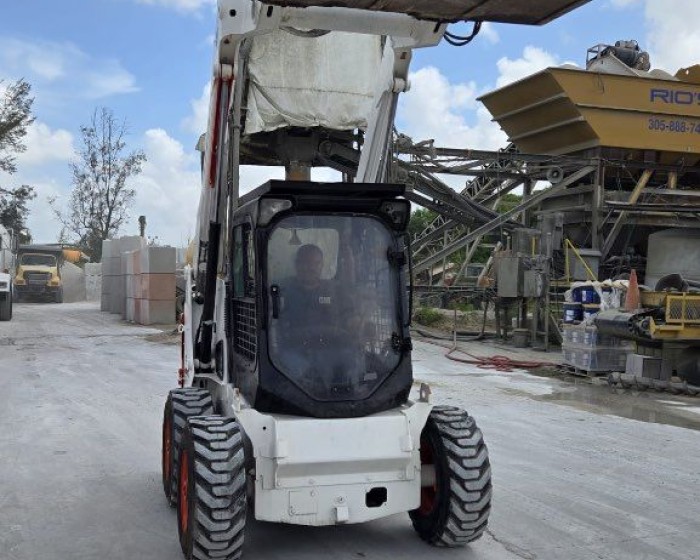 2015 BOBCAT S630 SKID STEER