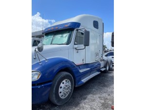 2008 FREIGHTLINER COLUMBIA SLEEPER TRUCK