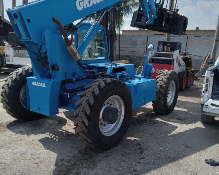2002 GRADALL 524D TELE HANDLER