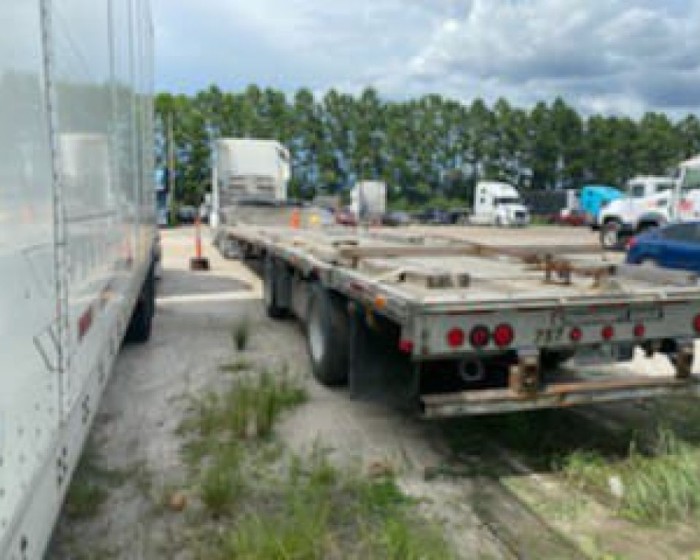 2005 TRANSCRAFT STEP DECK TRAILER