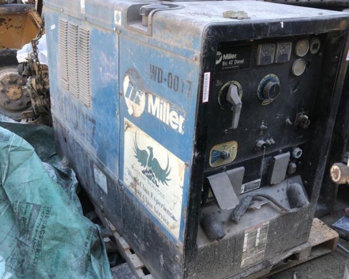 2011 MILLER BIG 40 DIESEL WELDING MACHINE TRAILER