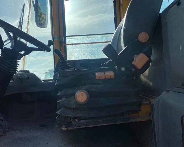 2006 VOLVO L60E WHEEL LOADER