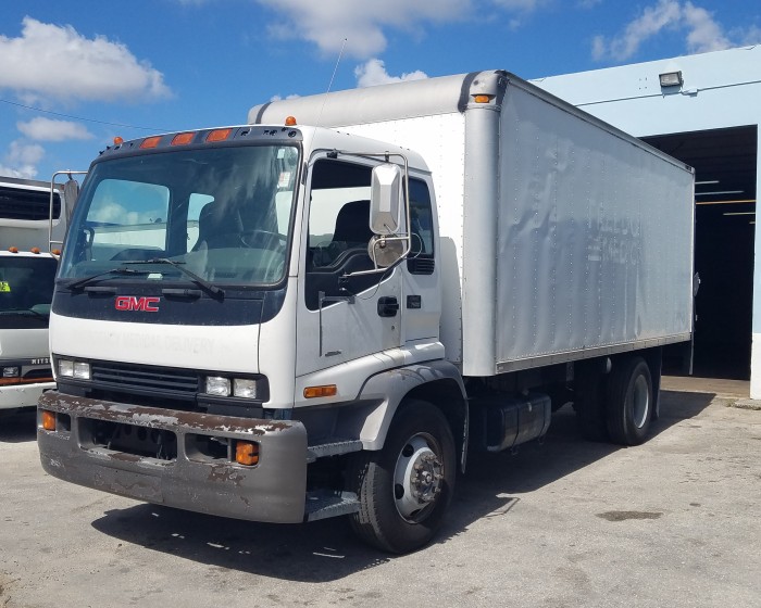 2006 ISUZU FVR BOX TRUCK