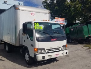 2005 ISUZU NPR DRY BOX TRUCK 
