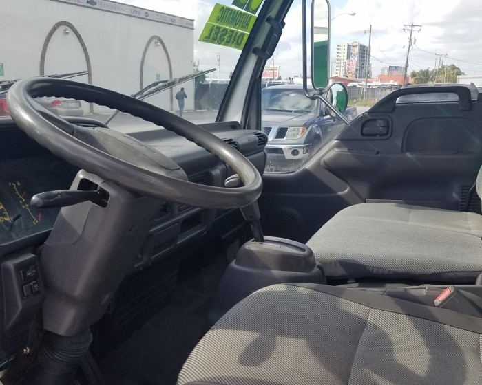 2005 ISUZU NPR DRY BOX TRUCK 