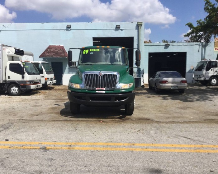 2009 INTERNATIONAL 4400 CAB & CHASSIS
