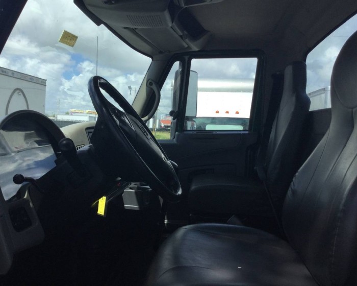2009 INTERNATIONAL 4400 CAB & CHASSIS