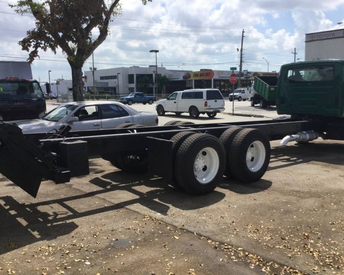 2009 INTERNATIONAL 4400 CAB & CHASSIS