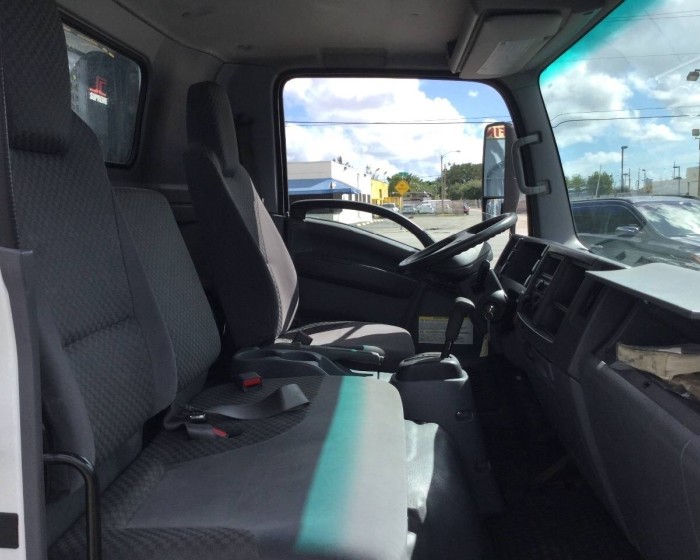 2013 ISUZU NRR FLATBED TRUCK 