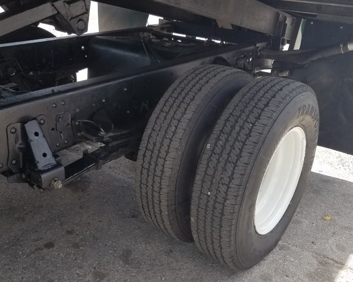 2004 ISUZU NPR-HD LANDSCAPE DUMP TRUCK