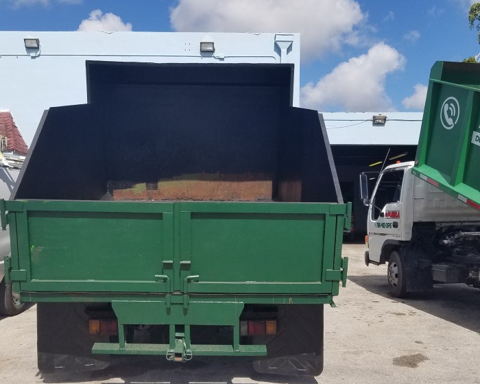 2004 ISUZU NPR-HD LANDSCAPE DUMP TRUCK