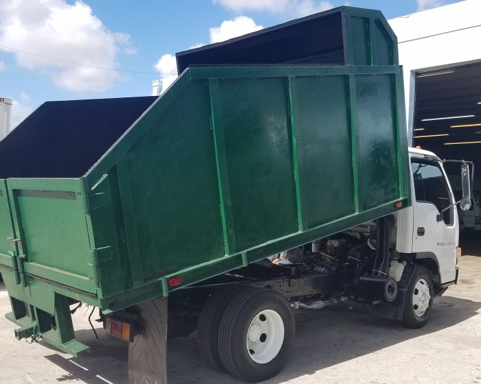 2004 ISUZU NPR-HD LANDSCAPE DUMP TRUCK