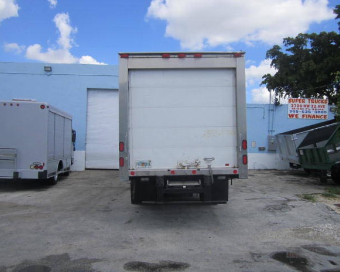 2008 ISUZU NQR REEFER BOX TRUCK
