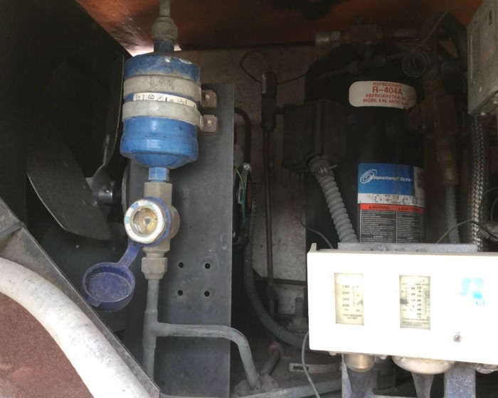 2010 ISUZU NRR REEFER BOX TRUCK 