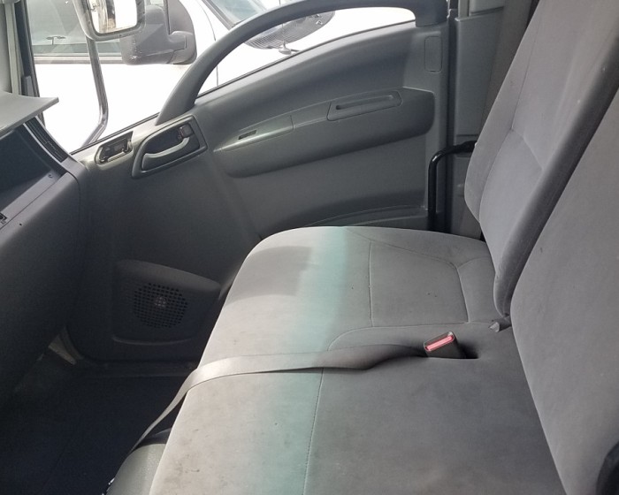 2008 ISUZU NPR (W5500)  REEFER BOX TRUCK