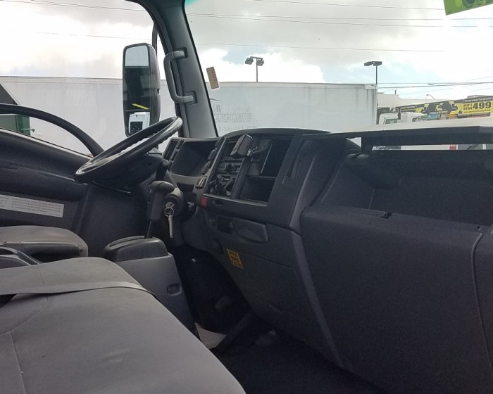 2008 ISUZU NPR (W5500)  REEFER BOX TRUCK