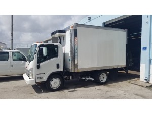 2008 ISUZU NPR (W5500)  REEFER BOX TRUCK