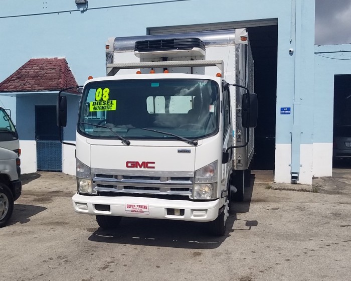 2008 ISUZU NPR (W5500)  REEFER BOX TRUCK