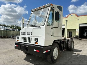 1996 OTTAWA YARD SPOTTER TRUCK, KALMAR
