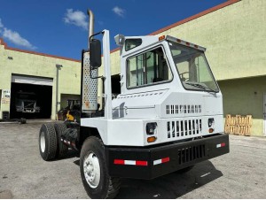 1996 OTTAWA YARD SPOTTER TRUCK, KALMAR