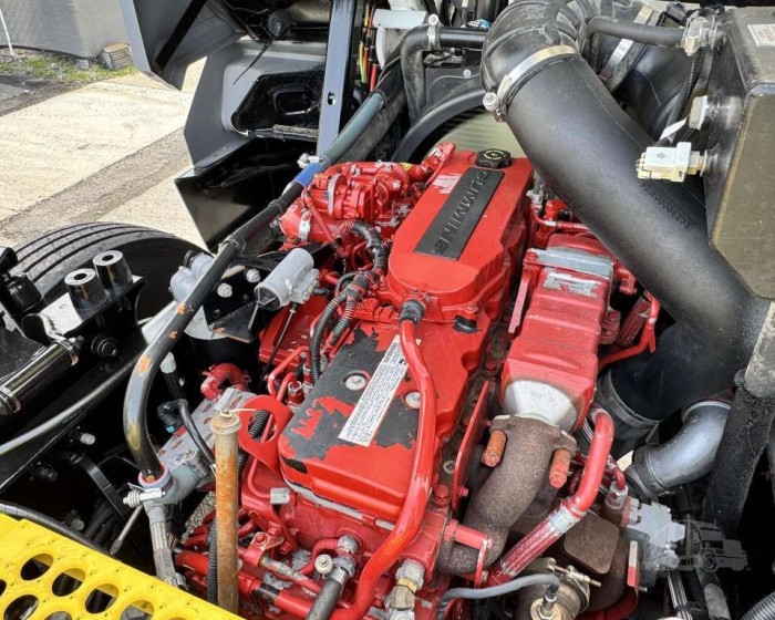 2018 KALMAR OTTAWA T2 YARD SPOTTER TRUCK